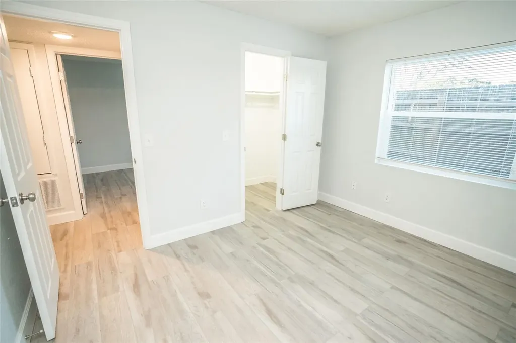 11312 N 52nd Street Tampa FL 33617