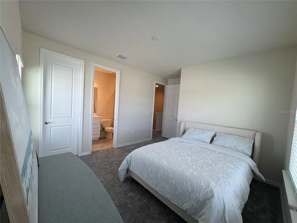 8243 Fenton Street Orlando FL 32836