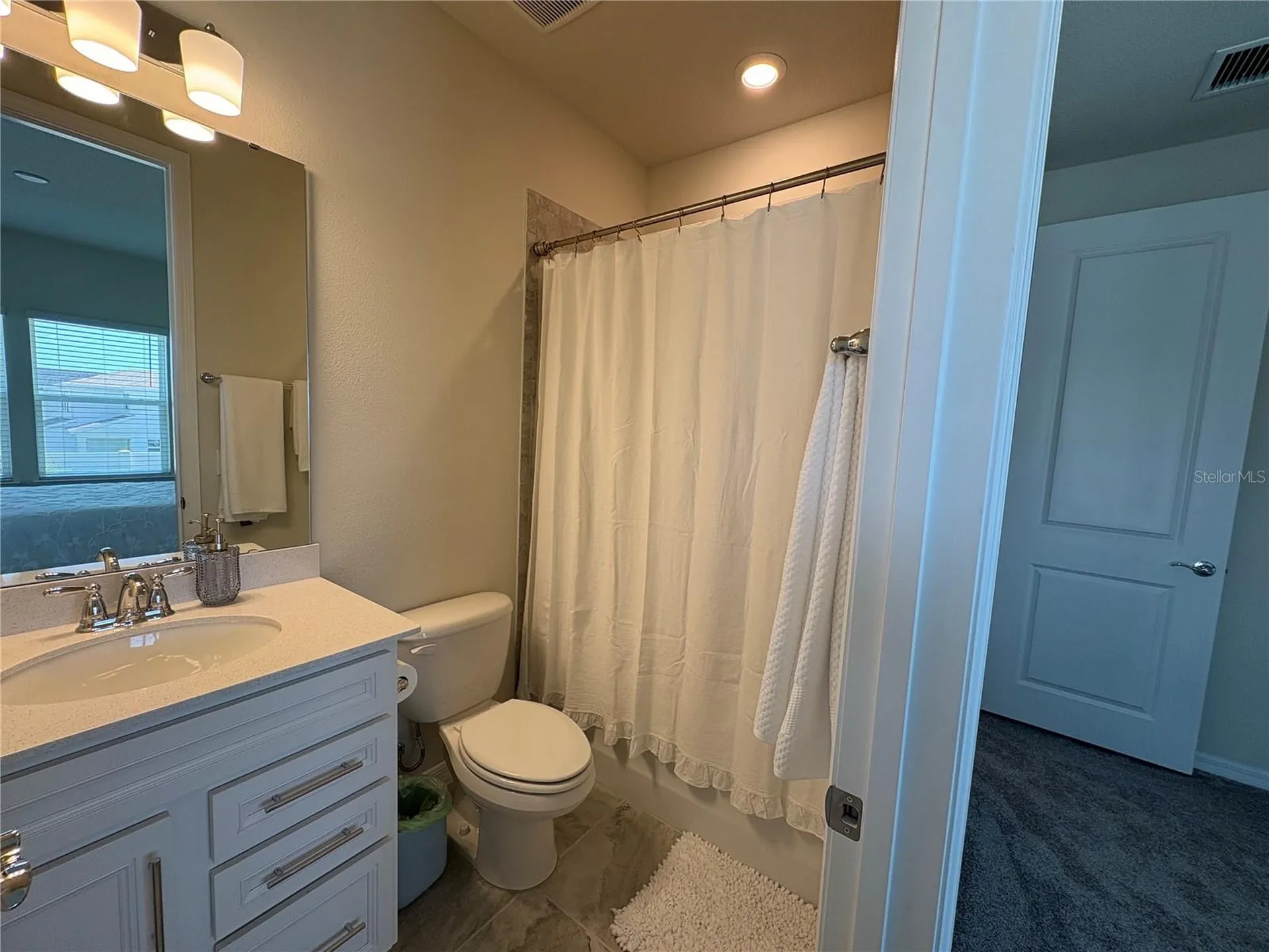 8243 Fenton Street Orlando FL 32836