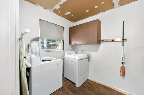 4419 W Iowa Avenue Tampa FL 33616