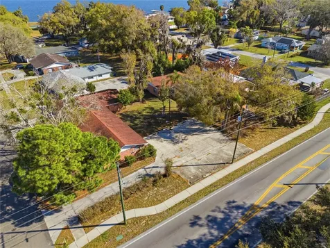 2300 Cannon Terrace NW Winter Haven FL 33881