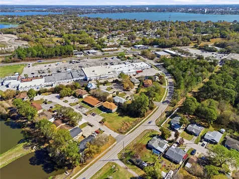 2300 Cannon Terrace NW Winter Haven FL 33881