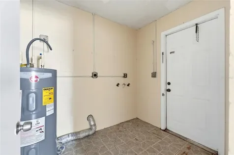 2300 Cannon Terrace NW Winter Haven FL 33881