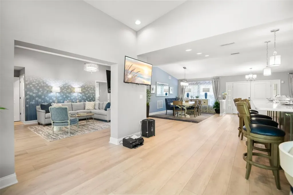8 Ambleside Drive Belleair FL 33756