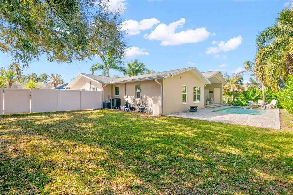 8 Ambleside Drive Belleair FL 33756