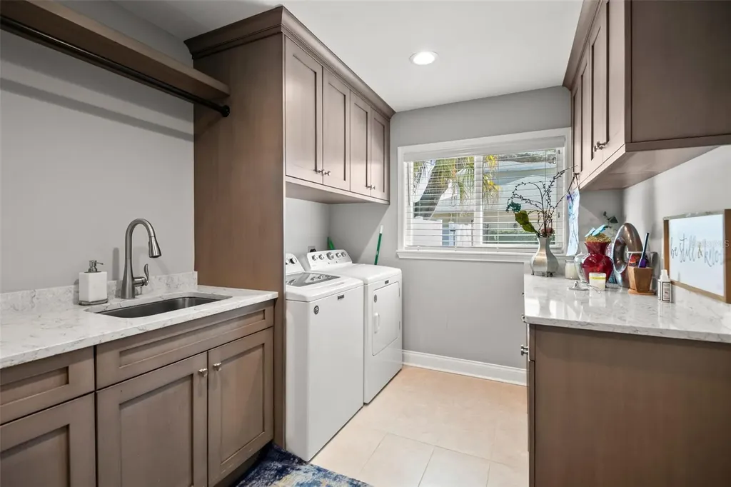 8 Ambleside Drive Belleair FL 33756