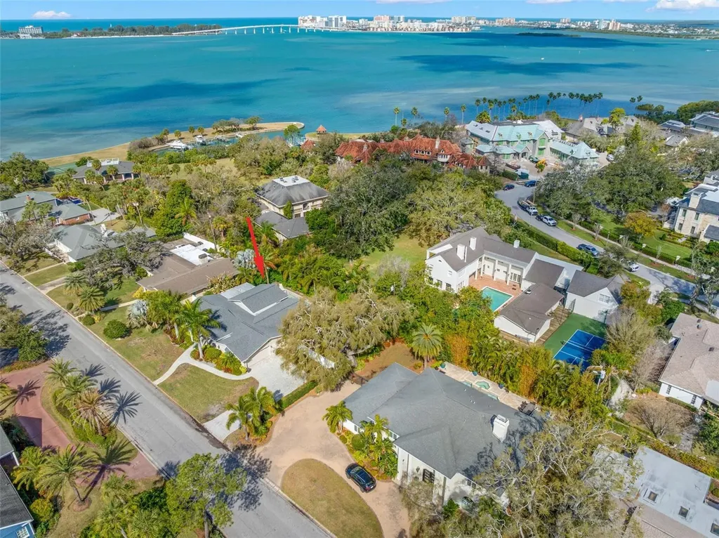 8 Ambleside Drive Belleair FL 33756