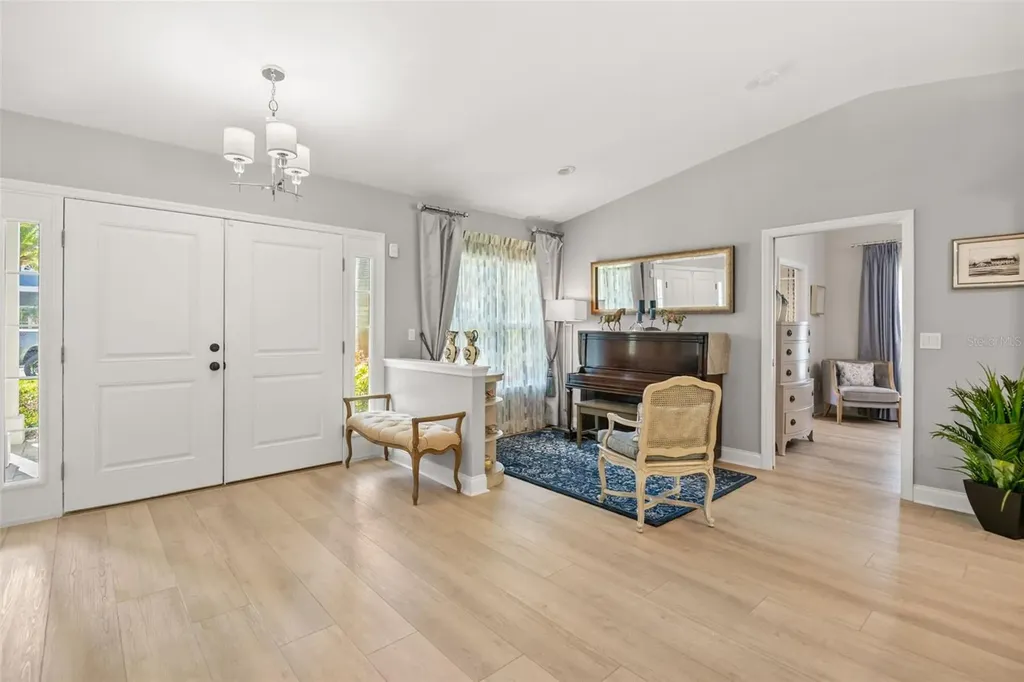 8 Ambleside Drive Belleair FL 33756
