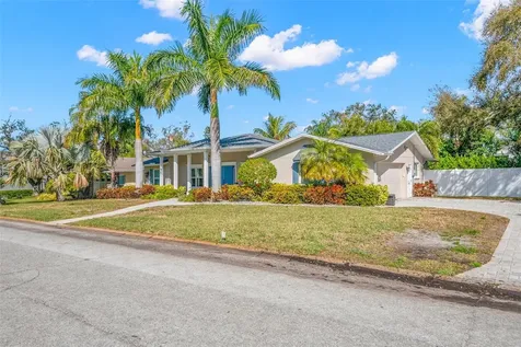 8 Ambleside Drive Belleair FL 33756