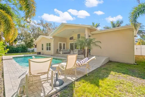 8 Ambleside Drive Belleair FL 33756