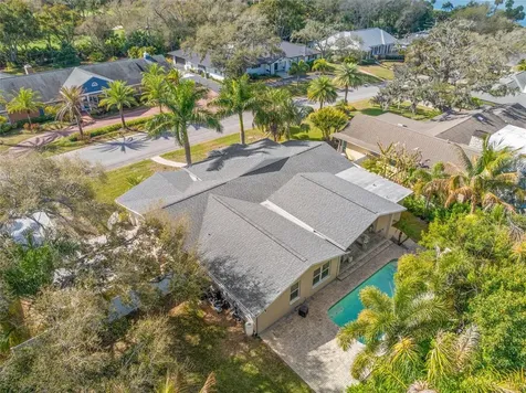 8 Ambleside Drive Belleair FL 33756