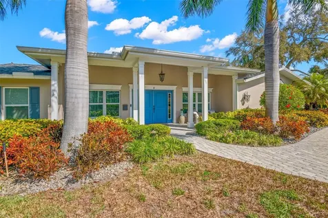 8 Ambleside Drive Belleair FL 33756