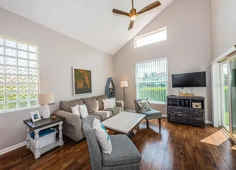 6107 Mirada Circle St Petersburg FL 33715
