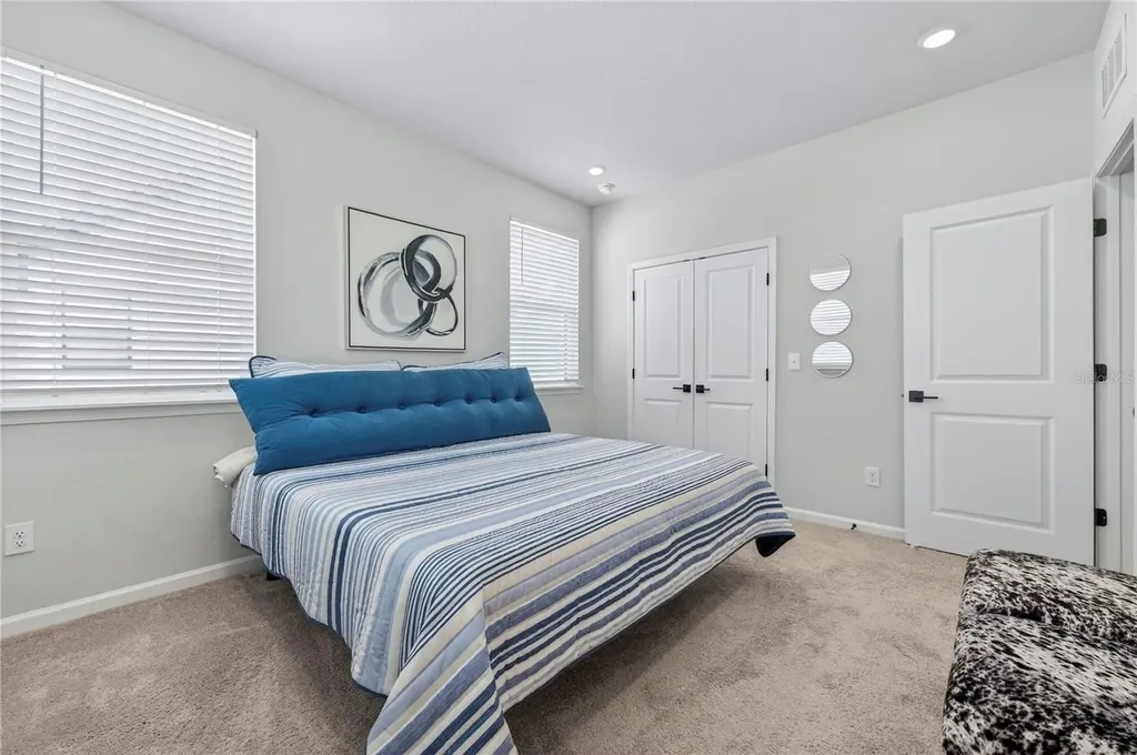 1096 Farwell Street Jacksonville FL 32204