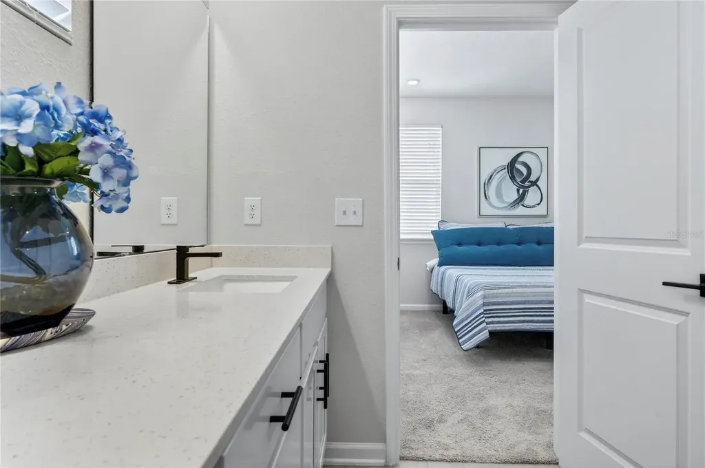 1096 Farwell Street Jacksonville FL 32204