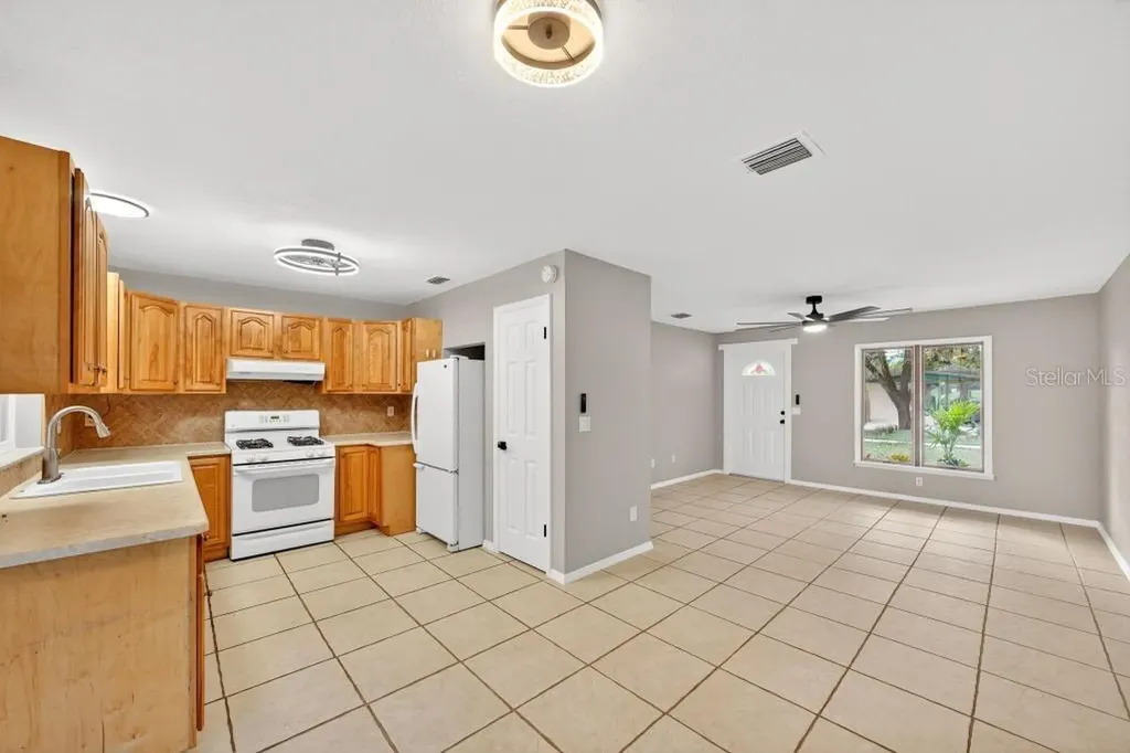157 Alhambra Avenue Altamonte Springs FL 32714