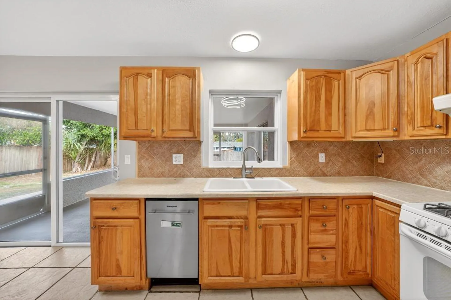 157 Alhambra Avenue Altamonte Springs FL 32714