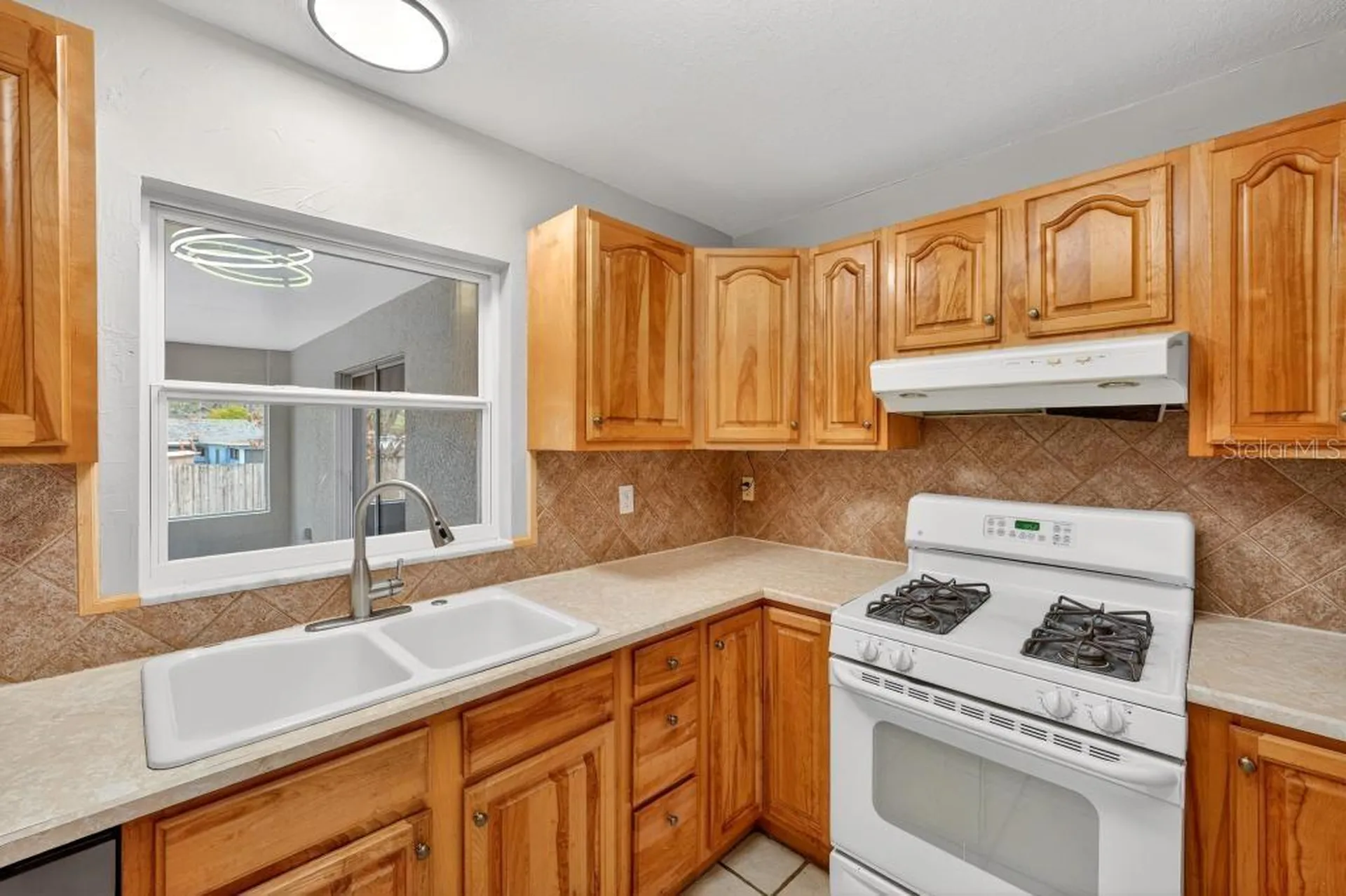 157 Alhambra Avenue Altamonte Springs FL 32714