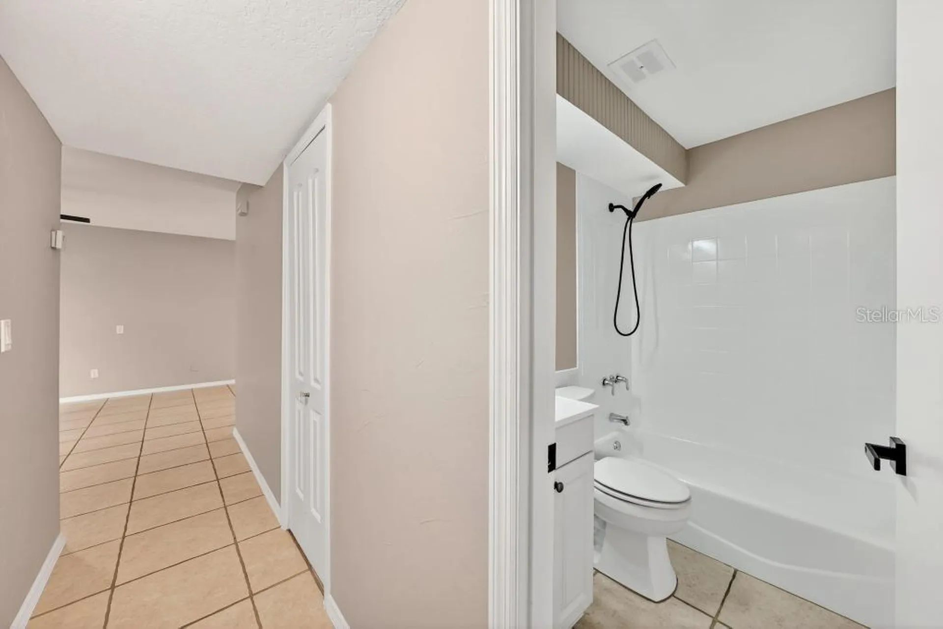 157 Alhambra Avenue Altamonte Springs FL 32714