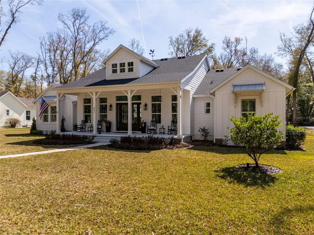 351 W Main Street Lake Helen FL 32744