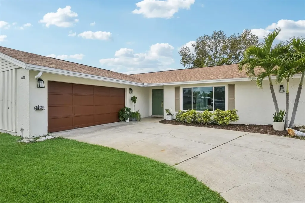 808 60th Street NW Bradenton FL 34209