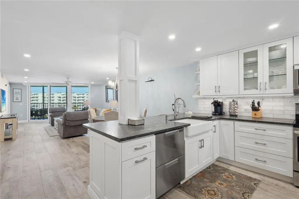 5880 Midnight Pass Road Sarasota FL 34242