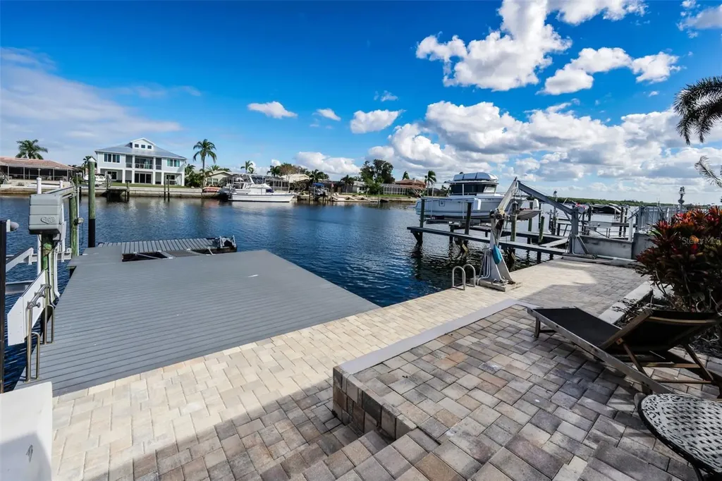 4976 Galleon Court New Port Richey FL 34652