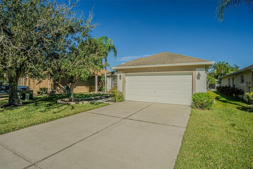 9608 Rolling Circle San Antonio FL 33576