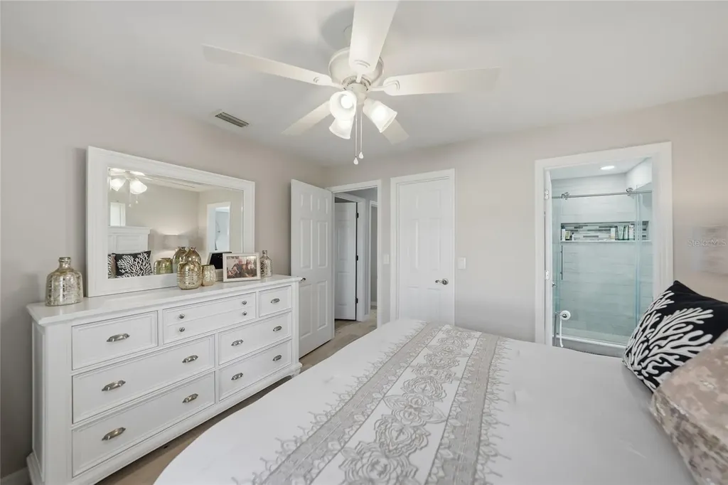 1120 SE 23rd Terrace Cape Coral FL 33990
