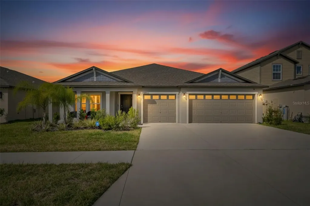 13054 Violet Flame Avenue Wimauma FL 33598