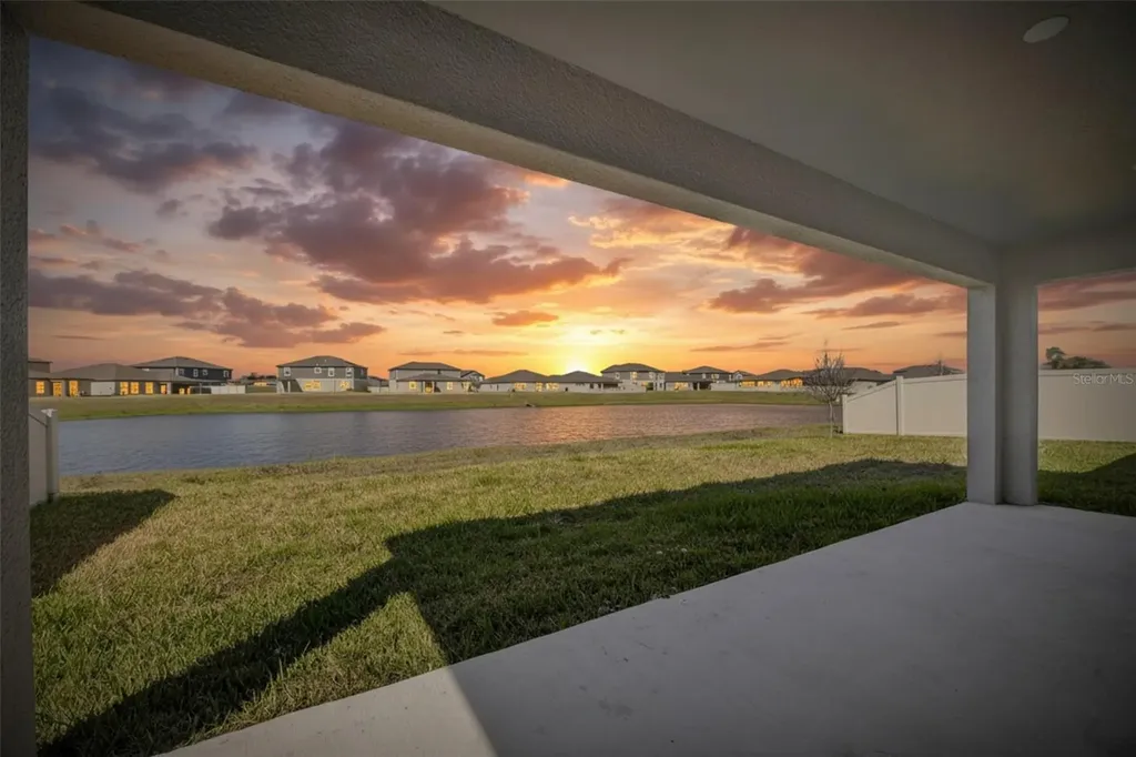 13054 Violet Flame Avenue Wimauma FL 33598