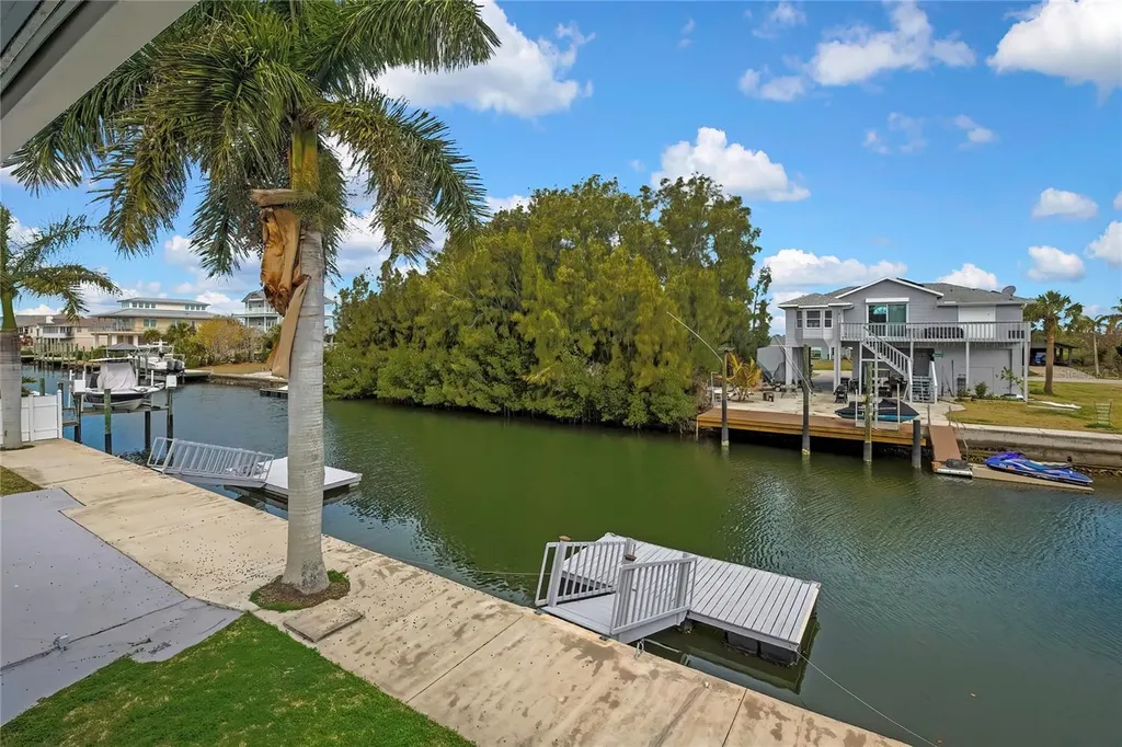6703 Seaview Boulevard Hudson FL 34667
