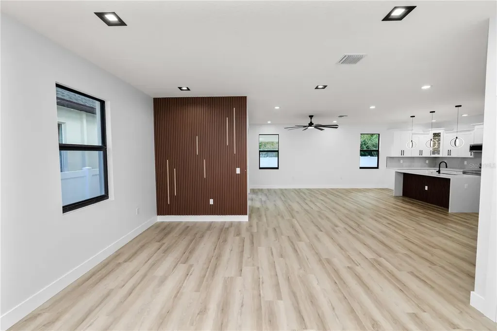 7304 Ardenwood Tampa FL 33625