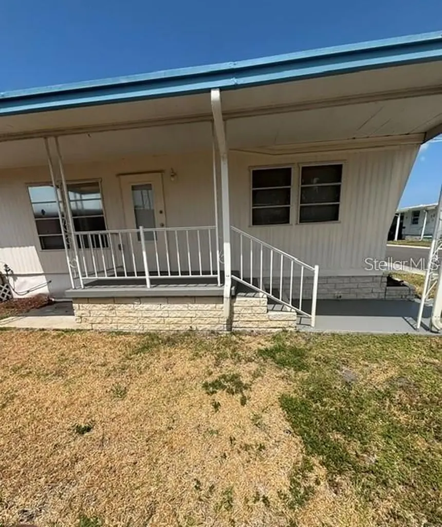 7901 40th Avenue N St Petersburg FL 33709