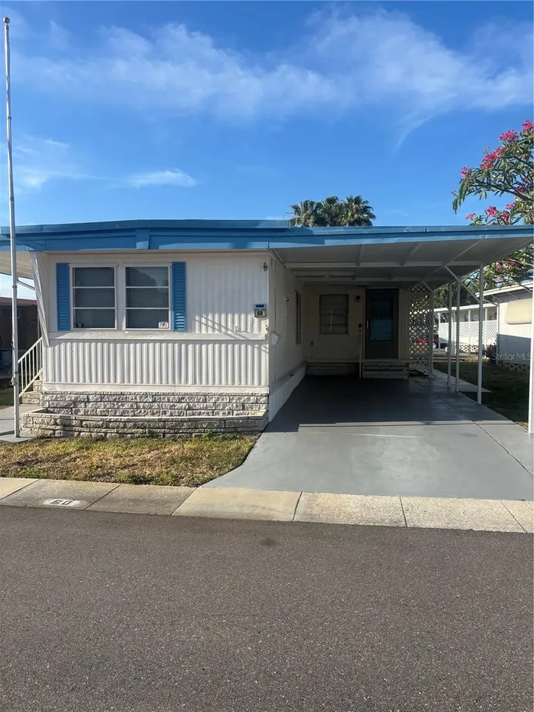 7901 40th Avenue N St Petersburg FL 33709
