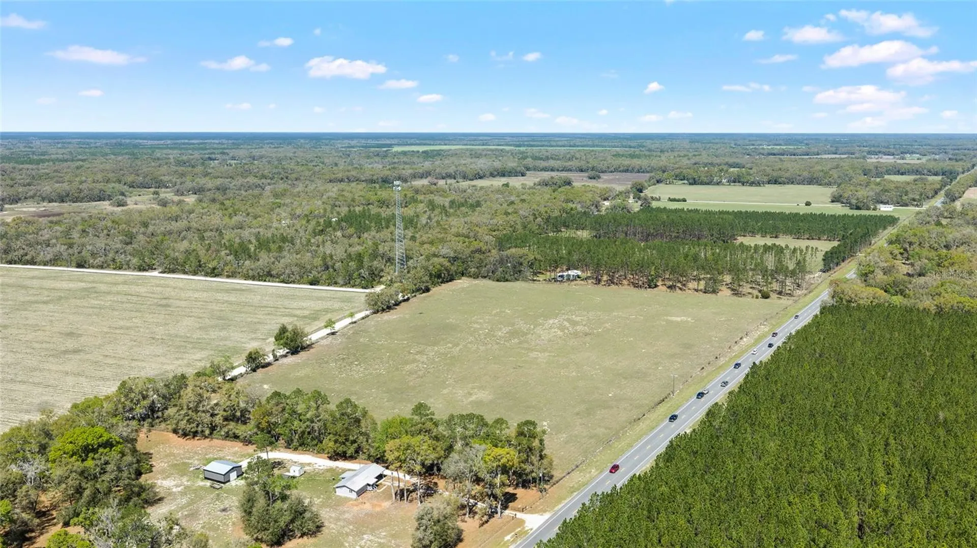 300 NE 708 Avenue Old Town FL 32680