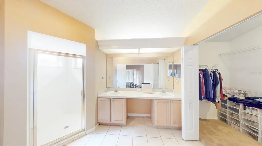 1103 Mallory Point Drive Valrico FL 33596