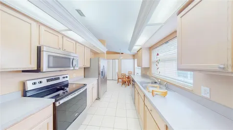 1103 Mallory Point Drive Valrico FL 33596