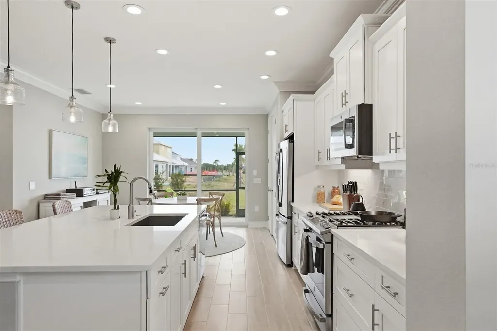 6515 Big Bayou Drive Sarasota FL 34241