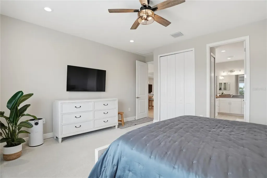 6515 Big Bayou Drive Sarasota FL 34241