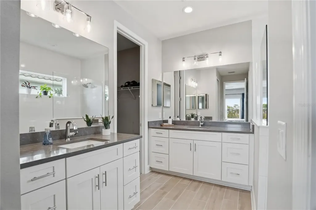 6515 Big Bayou Drive Sarasota FL 34241