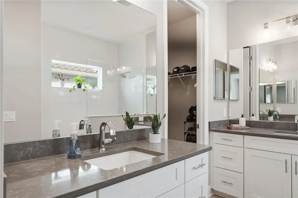 6515 Big Bayou Drive Sarasota FL 34241