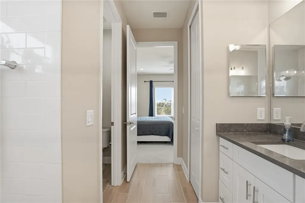 6515 Big Bayou Drive Sarasota FL 34241