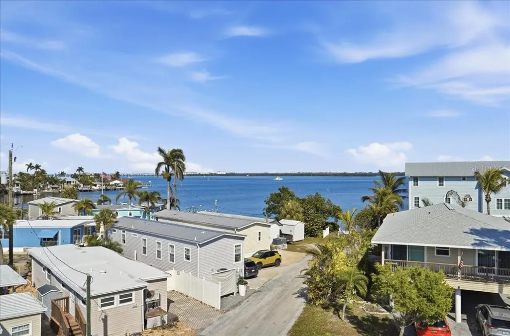 2518 Avenue B Bradenton Beach FL 34217