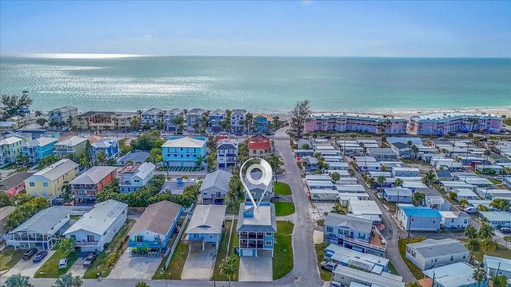 2518 Avenue B Bradenton Beach FL 34217