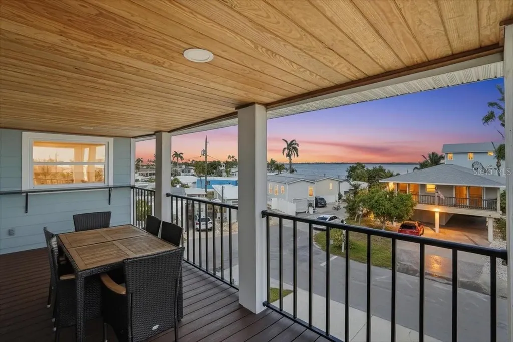 2518 Avenue B Bradenton Beach FL 34217
