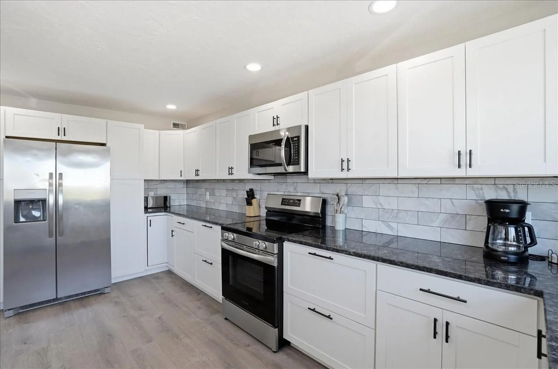2518 Avenue B Bradenton Beach FL 34217