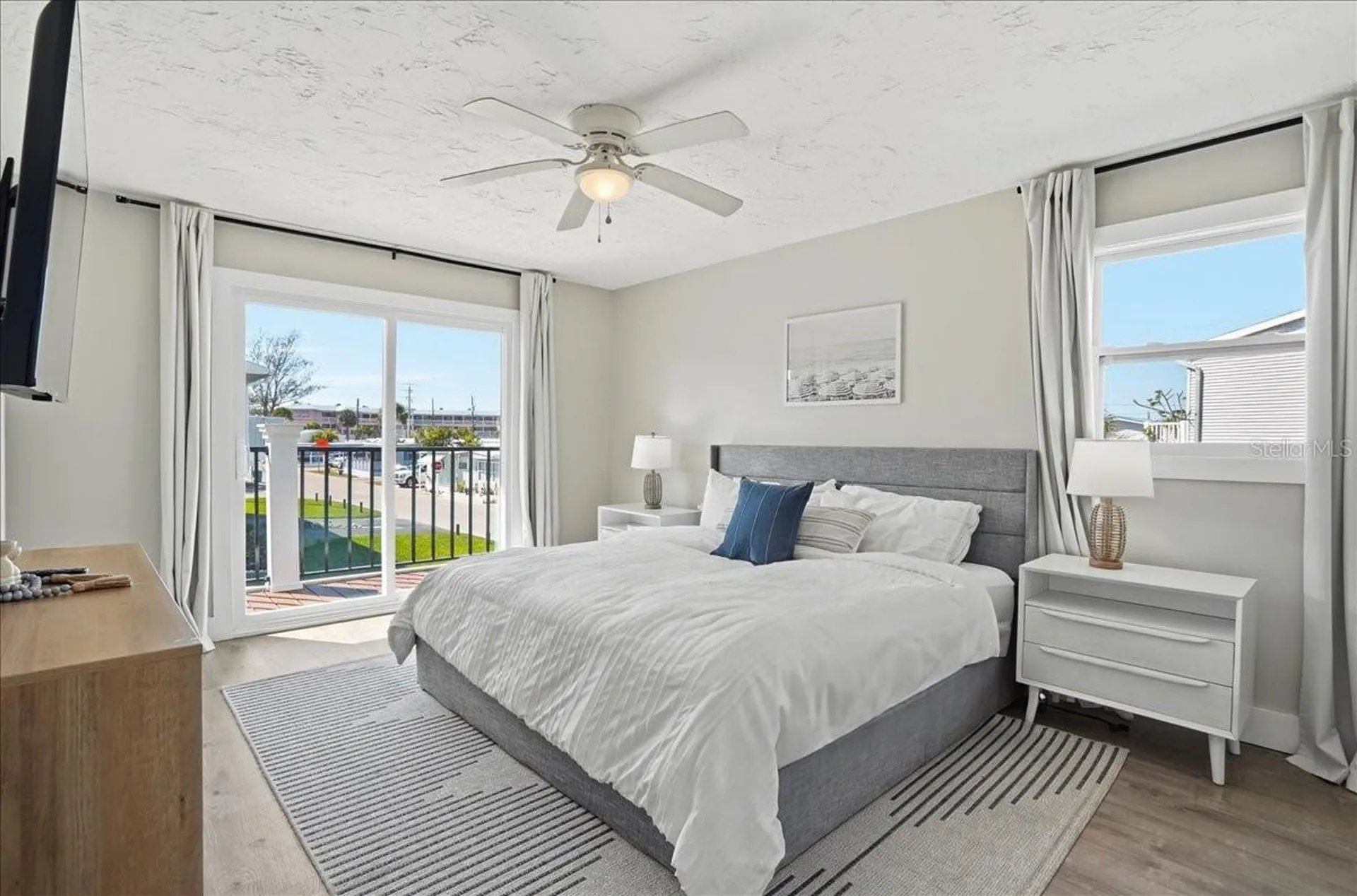2518 Avenue B Bradenton Beach FL 34217