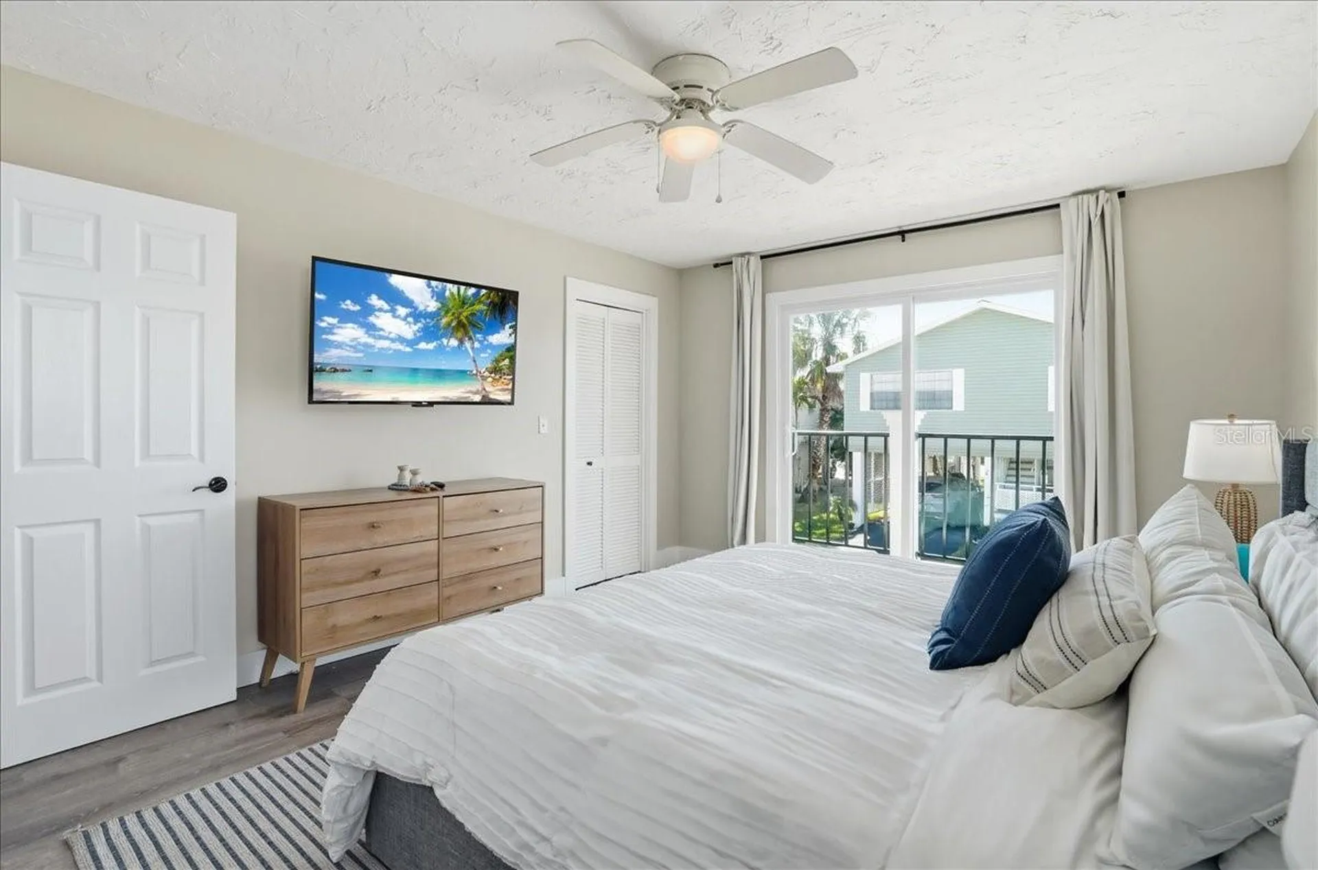 2518 Avenue B Bradenton Beach FL 34217
