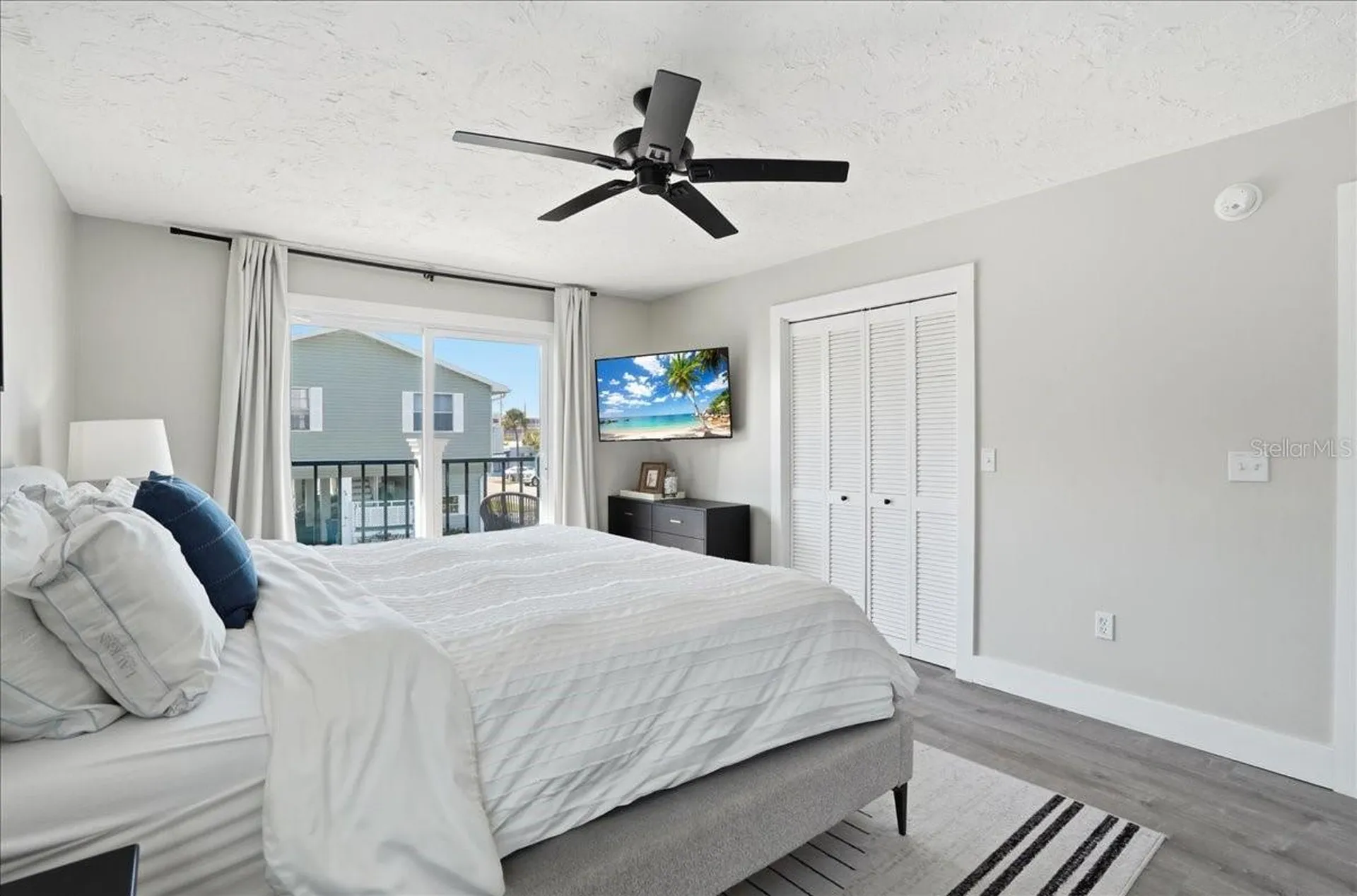 2518 Avenue B Bradenton Beach FL 34217